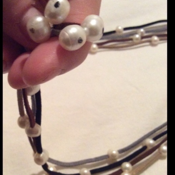 Leather Pearl Strand Statement Necklace - Picture 8 of 8